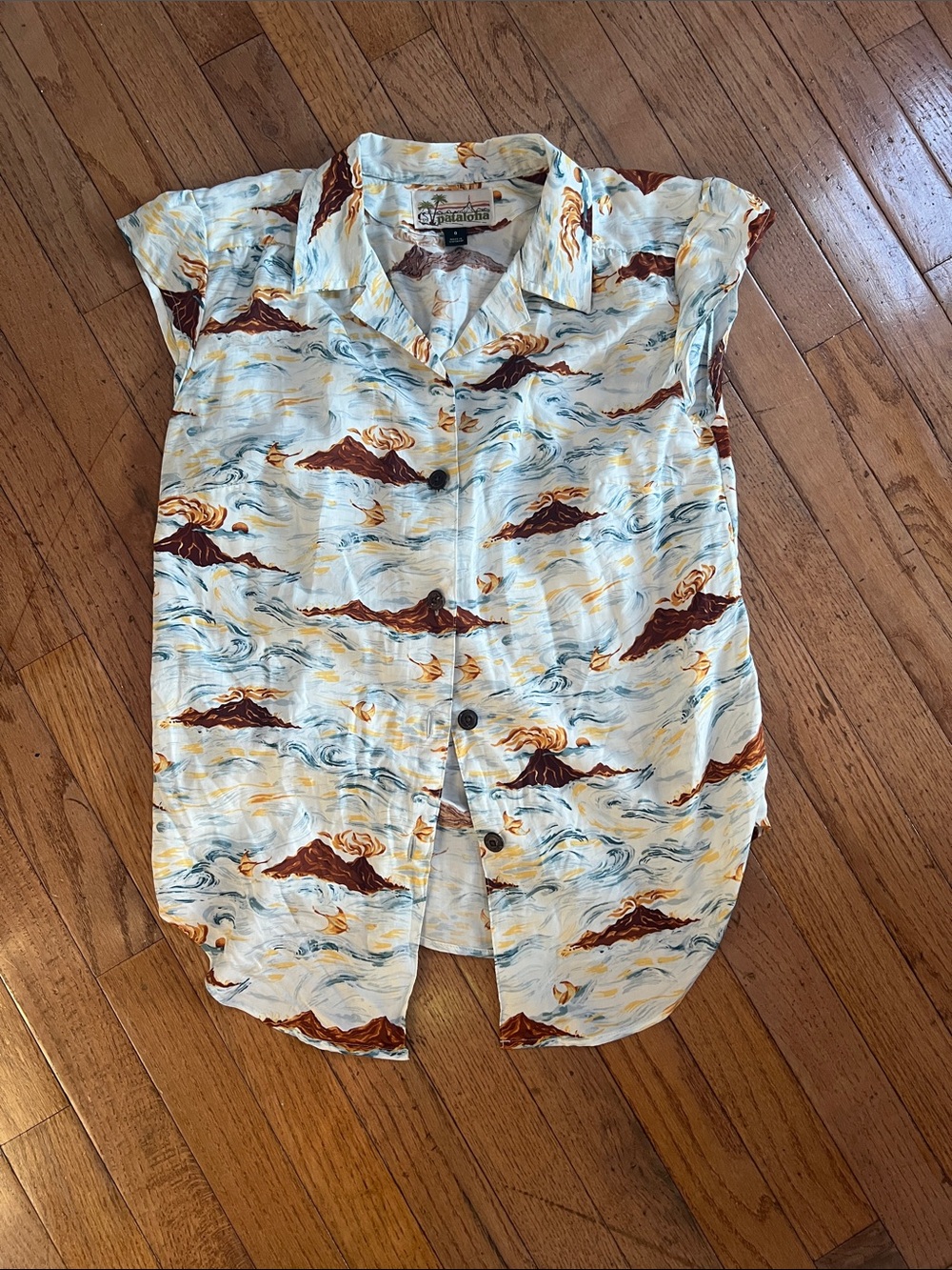 Patagonia Island Wave Print Lyocell Button Down Shirt Women’s 0